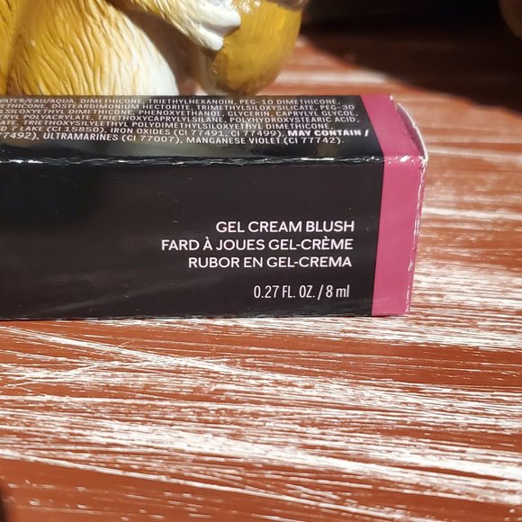 Berry Happy Gel Cream Blush - LIMITED EDITION- Mary Kay - Picture 6 of 8